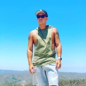 Meet your Posher, Corey